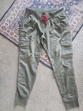 Zumba Wear cargo pants. Medium.